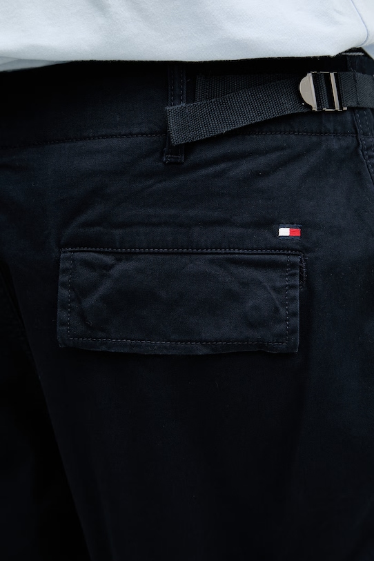 Tommy Hilfiger pánské cargo šortky s bavlnou námořnická modř MW0MW42350