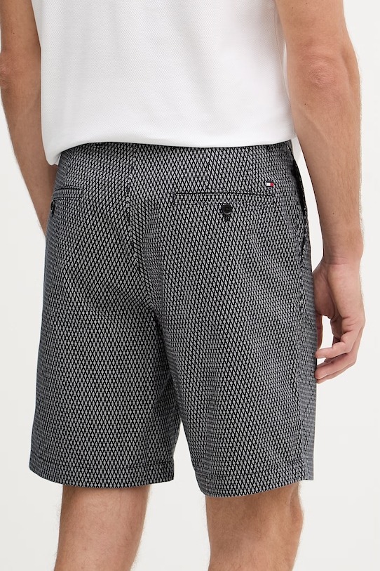 Oblečení Tommy Hilfiger pánské bavlněné šortky s elastanem MW0MW42353 námořnická modř