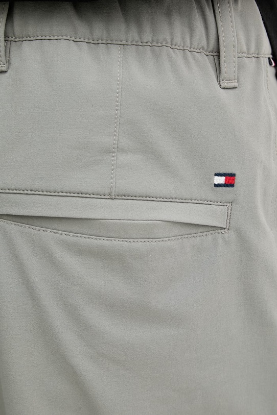 Tommy Hilfiger pantaloni scurți chinos pentru bărbați gri MW0MW42354