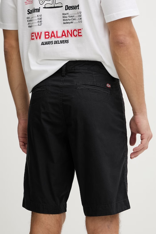 Odzież Napapijri szorty męskie bawełniane NAKURU 6 NP0A4HRV0411 czarny