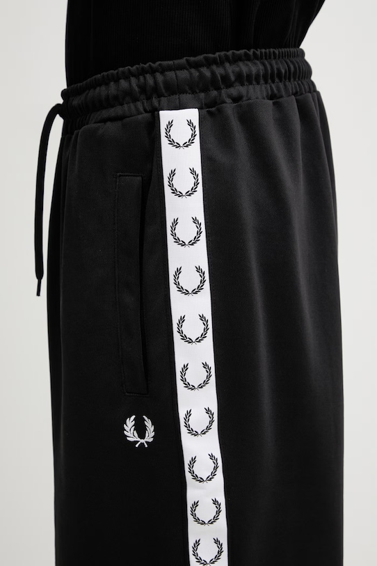 Fred Perry szorty czarny S5508