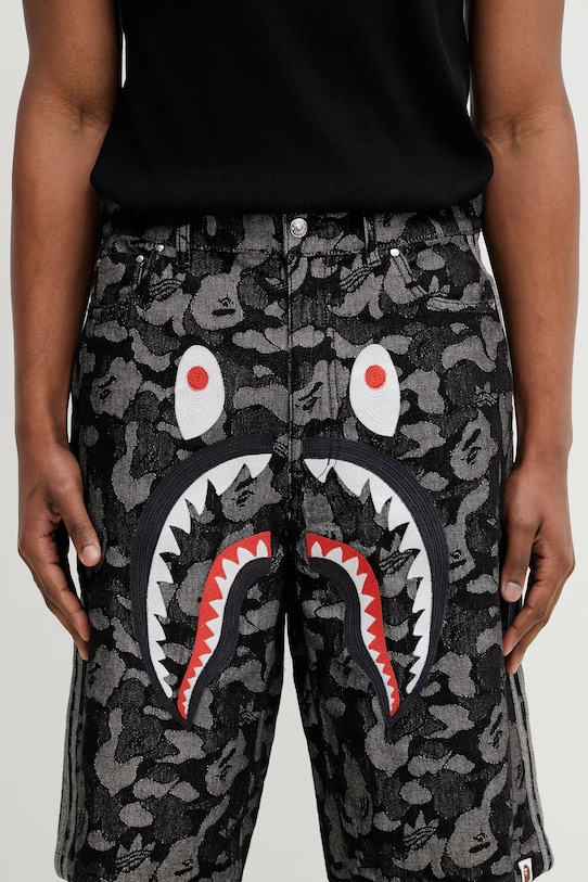 Джинсові шорти adidas Originals x BAPE чорний KF4917