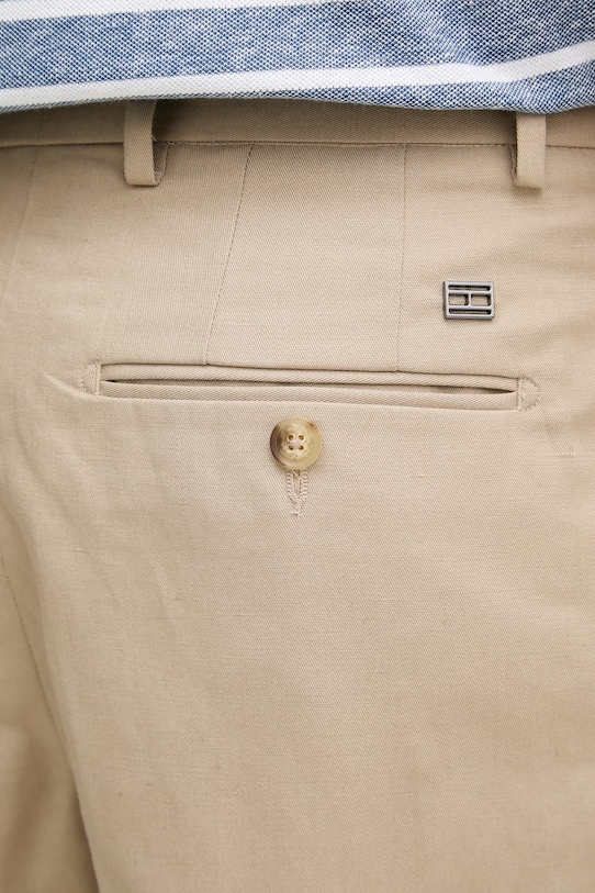 Tommy Hilfiger bermudy pánske s prímesou ľanu NEW YORK béžová MW0MW42670