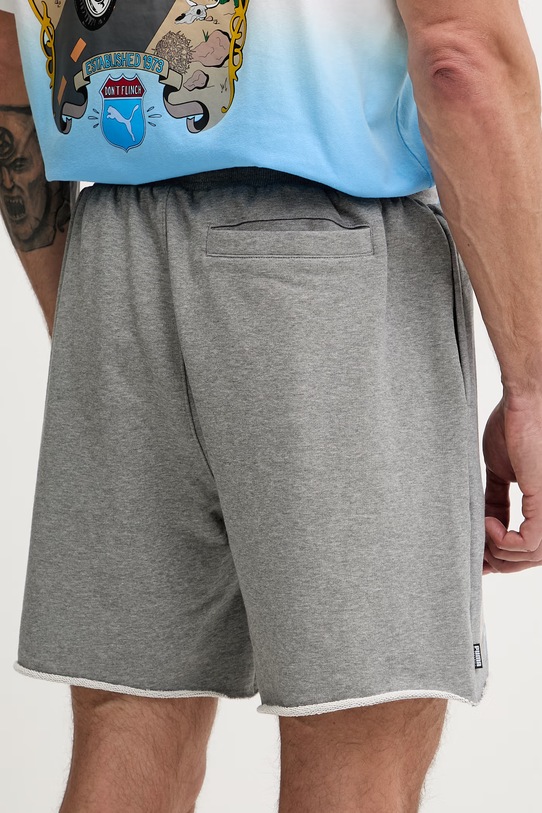 Odzież Puma szorty dresowe bawełniane ATW Dylan Terry 635063 szary