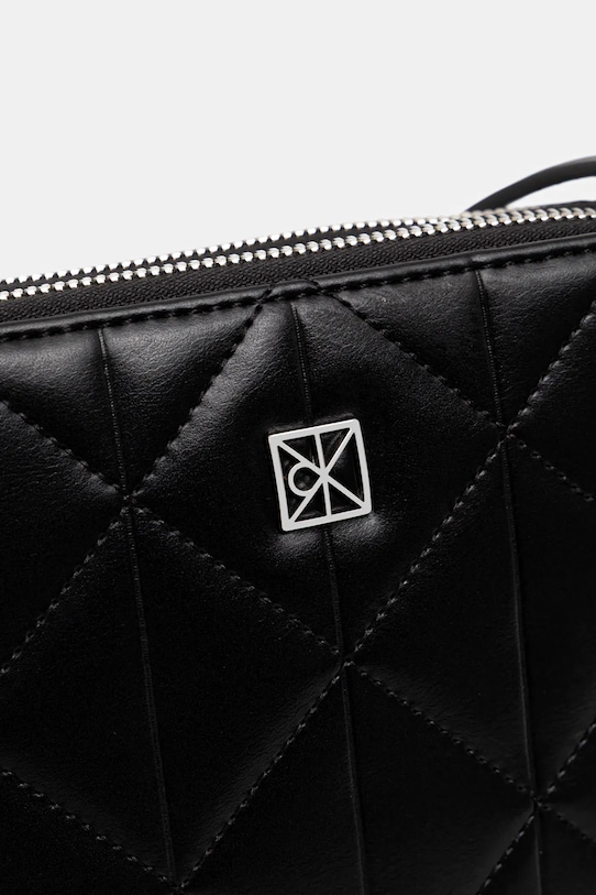 Τσάντα Calvin Klein μαύρο LV04F3328G