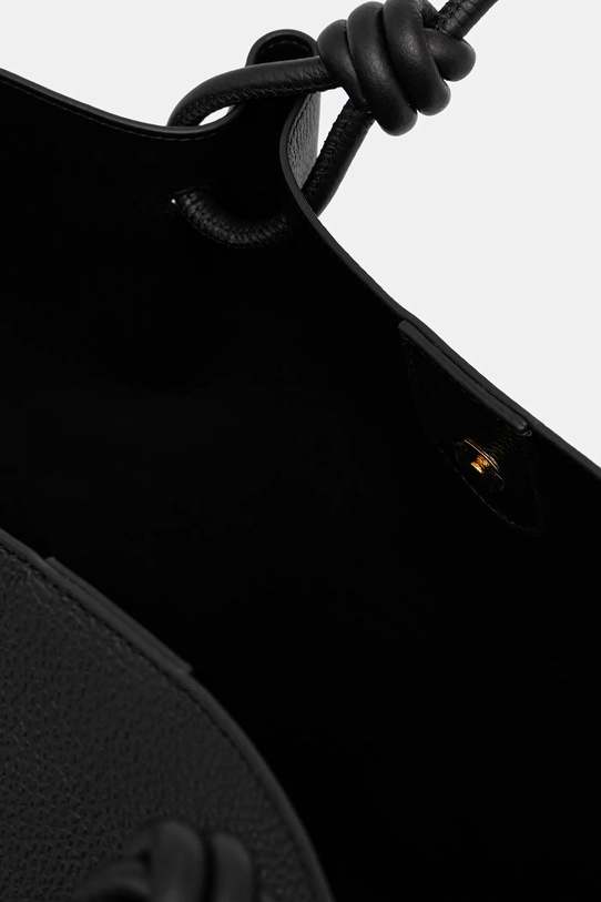 Usnjena torbica Coccinelle FINN črna E1.U07.11.01.01