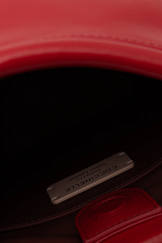 Coccinelle torebka skórzana FINN POUCH E1.UAA.58.01.01 czerwony