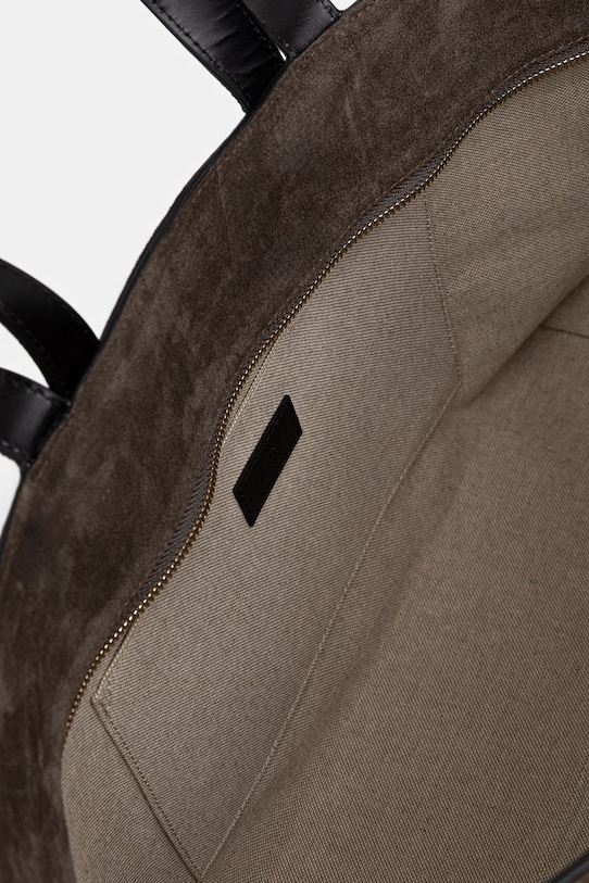 A.P.C. torebka zamszowa LE DRUMMER PXCAL.F67057 brązowy