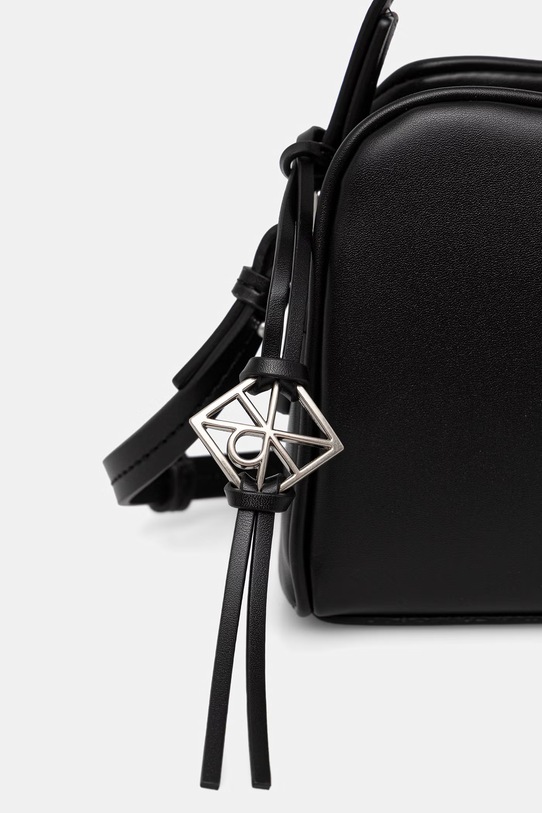 Calvin Klein чанта crossbody дамска черен LV04F3370G