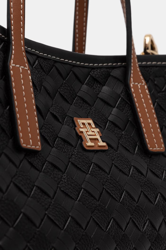 Tommy Hilfiger klasična torbica ženska iz umetnega usnja črna AW0AW18393