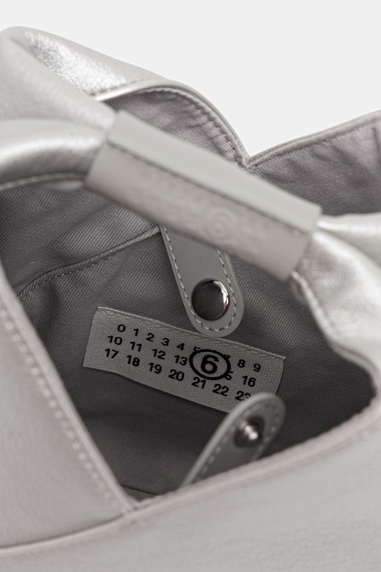 MM6 Maison Margiela torebka SB6WD0026.P8396.T9002 srebrny