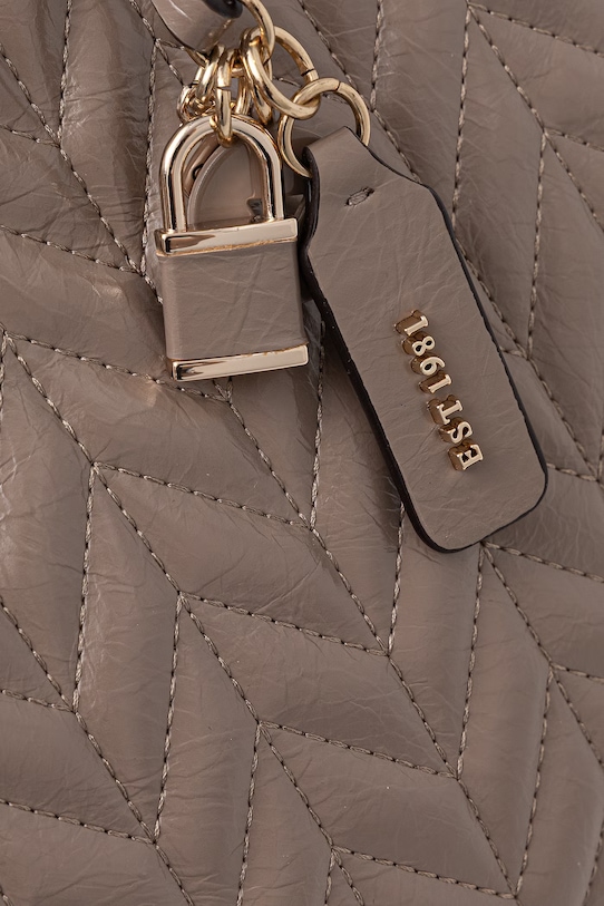 Guess чанта crossbody дамска от имитация на кожа CHERYL бежов HWTQ97.20060