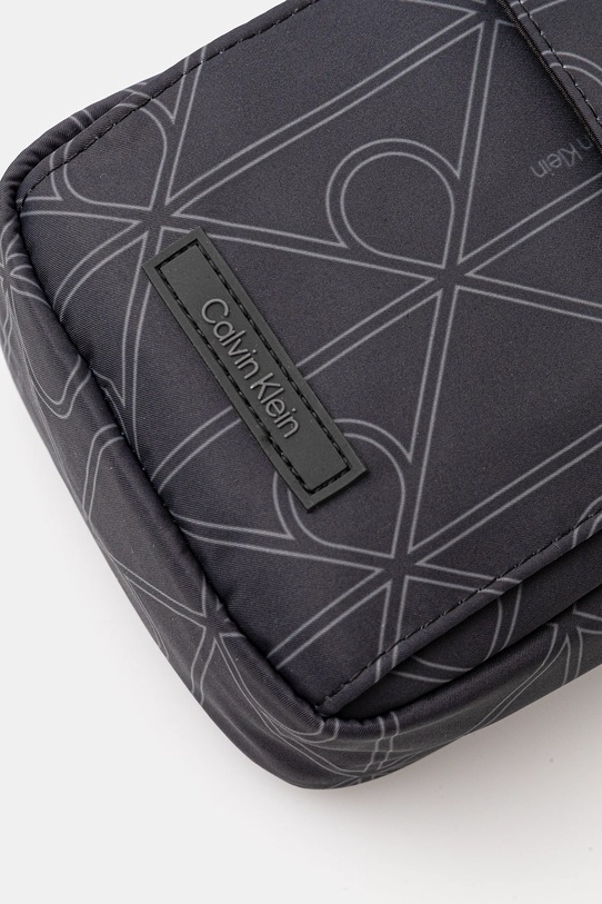 Taštička Calvin Klein černá LV04D3230G