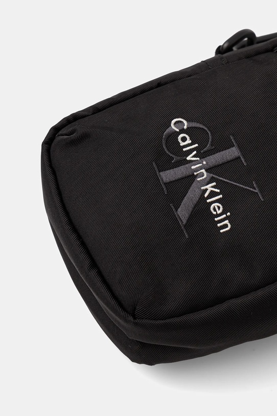 Taštička Calvin Klein černá LV04D3231G