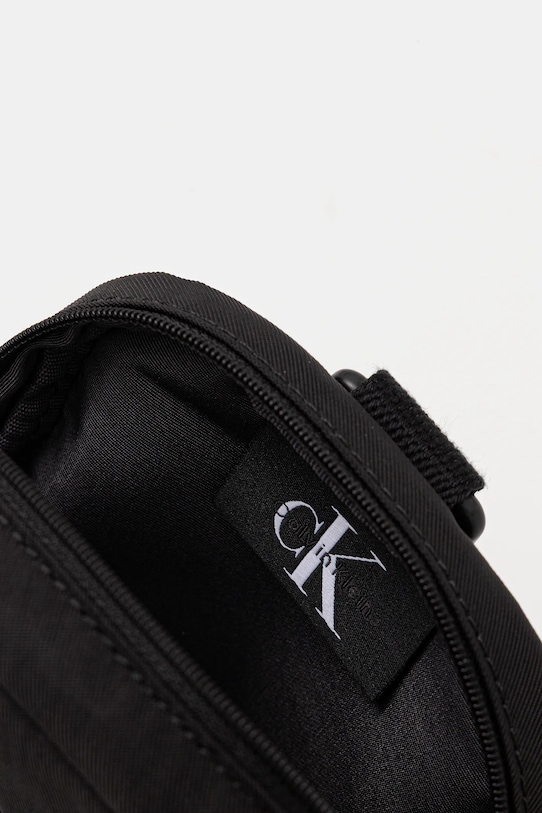 Taštička Calvin Klein LV04D3231G černá