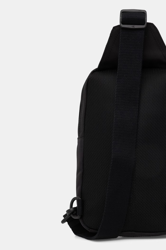 Akcesoria Calvin Klein saszetka na ramię męska LV04D3300G czarny