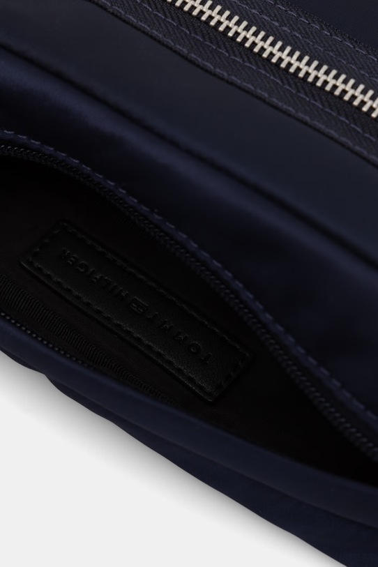 Tommy Hilfiger mala torba preko ramena za muškarce AM0AM14108 mornarsko plava