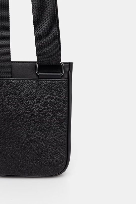 Akcesoria Tommy Hilfiger saszetka na ramię męska z imitacji skóry AM0AM14169 czarny