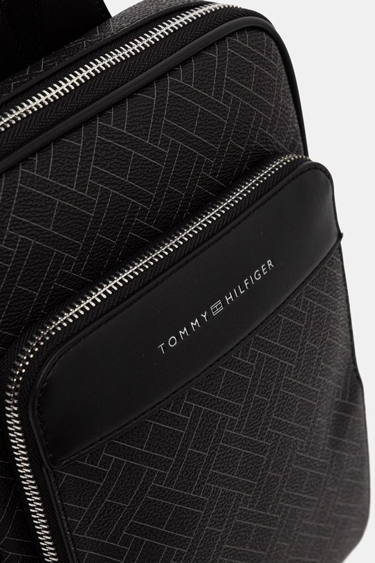 Tommy Hilfiger ruksak pánsky z imitácie kože čierna AM0AM14140
