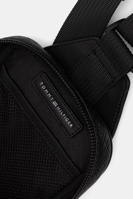 Tommy Hilfiger ruksak pánsky z imitácie kože AM0AM14191 čierna