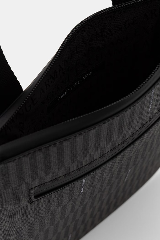 Armani Exchange mala torba za žene od imitacije kože XM002220.AF22637 crna