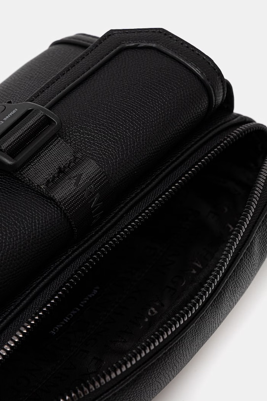 Armani Exchange nerka męska z imitacji skóry XM002566.AF22537 czarny