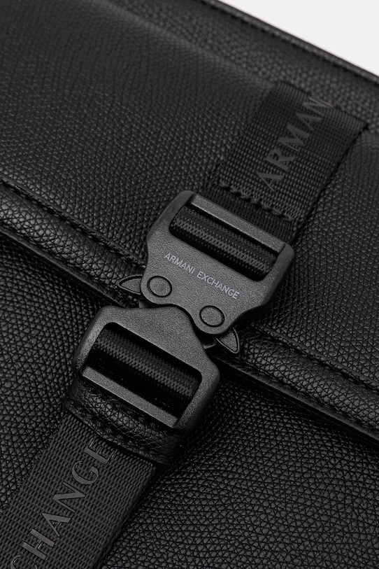 Armani Exchange vrecko pánske čierna XM002568.AF22537