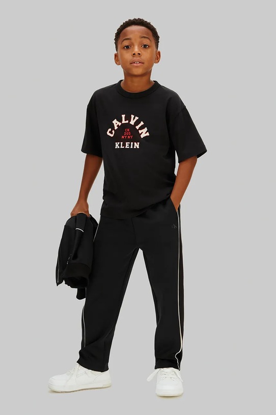 Calvin Klein Jeans t-shirt bawełniany dziecięcy czarny IB0IB02637.128.176.PPY2