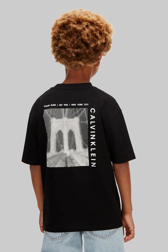 Calvin Klein Jeans tričko dětské bavlněné černá LVCKSJA05B.128.176.PPY2
