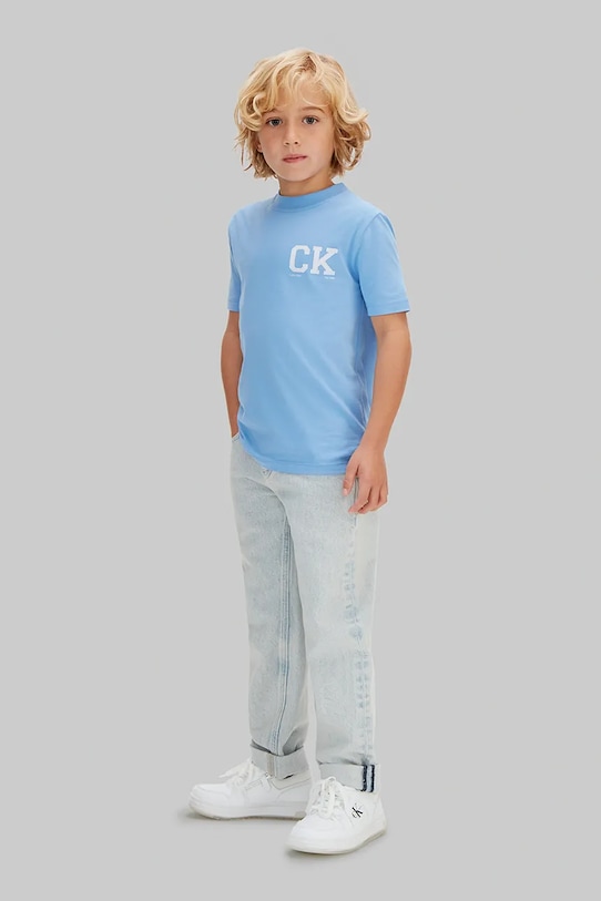 Chłopiec Calvin Klein Jeans T-shirt dziecięcy bawełniany LVCKSJA09B.128.176.PPY2 niebieski