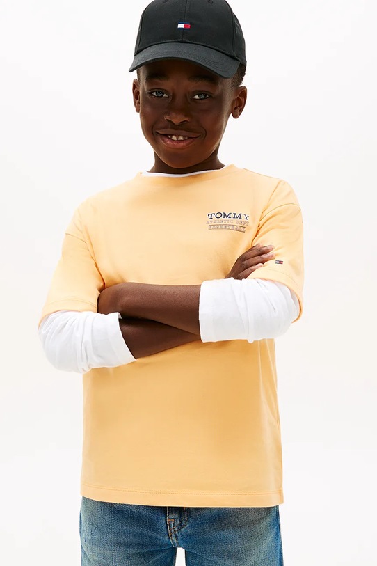 Chłopiec Tommy Hilfiger t-shirt dziecięcy bawełniany KB0KB10194.128.176.PPY2 pomarańczowy