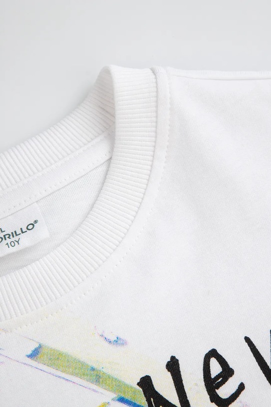 Chlapec Detské bavlnené tričko Coccodrillo WC6143208VBA biela
