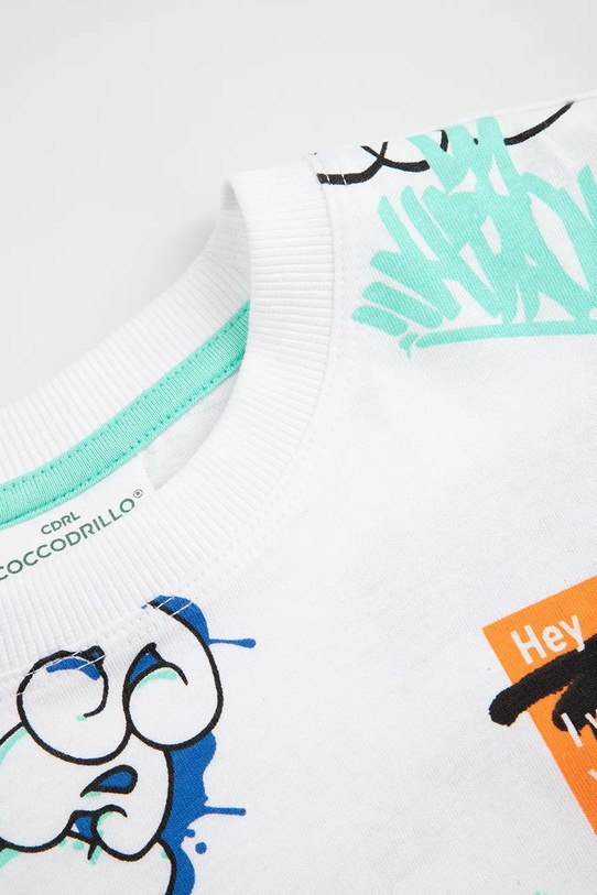 Момче Детска памучна тениска Coccodrillo WC6143201RBJ бял