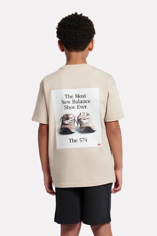 New Balance T-shirt dziecięcy bawełniany beżowy YT61A21A