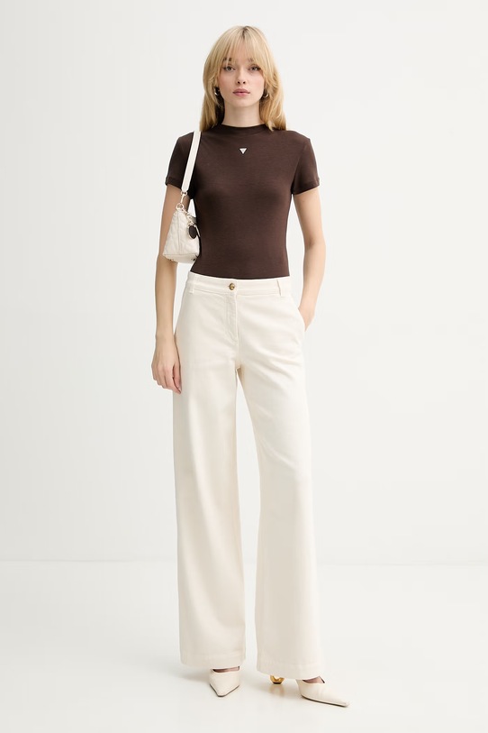 Guess t-shirt z domieszką jedwabiu TINA W6RP99.KCNH2 brązowy SS26