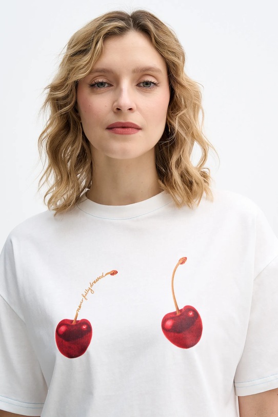 Never Fully Dressed t-shirt bawełniany Cherry Boob biały NFDTO2024