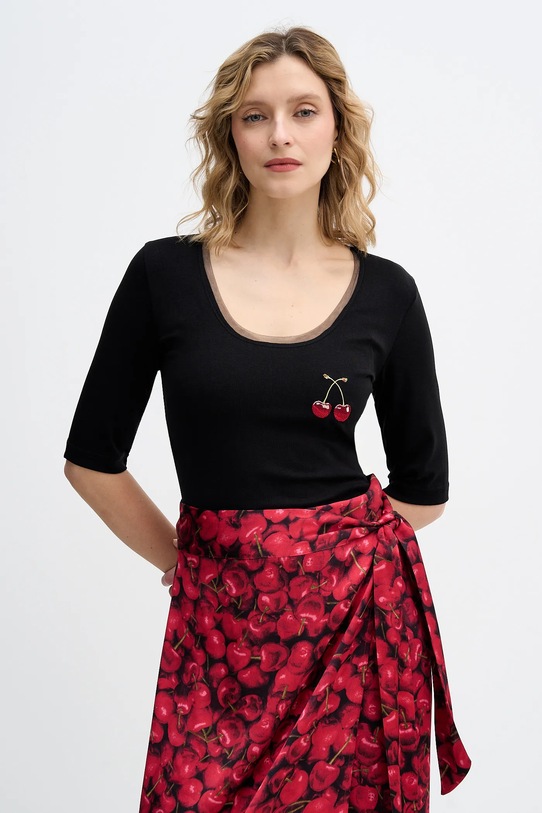 Never Fully Dressed t-shirt Cherry Teddy aplikacja czarny NFDTO2102