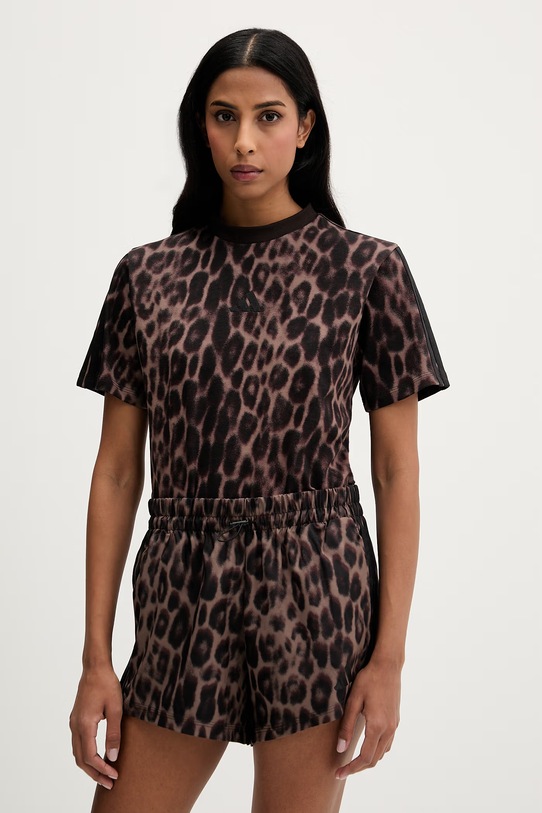 adidas t-shirt bawełniany Essentials wzorzyste brązowy JZ0200