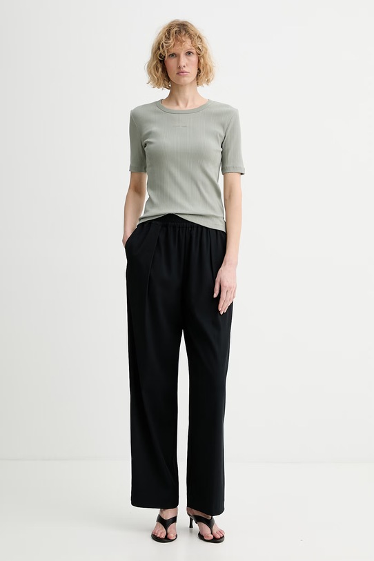 Calvin Klein basic tričko dámske bavlnené s elastanom LV044F211G zelená SS26