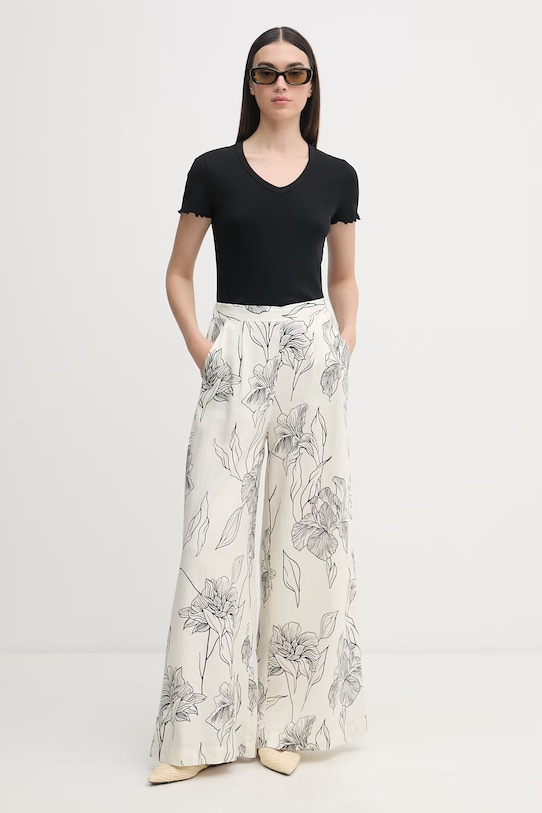 United Colors of Benetton тениска дамска от памук 3O4YD4028 черен SS26