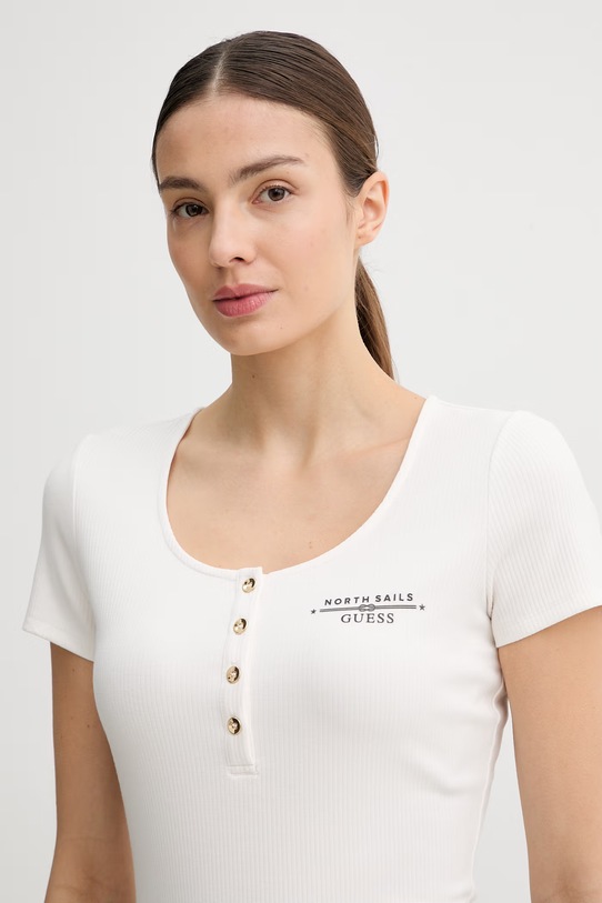 Guess t-shirt damski NORTH SAILS beżowy W6GP01.K2658