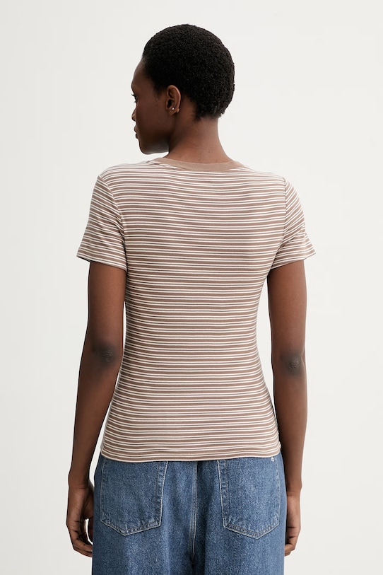 Ρούχα Βαμβακερό μπλουζάκι Levi's ESSENTIAL HM SS 000KK.0019 καφέ