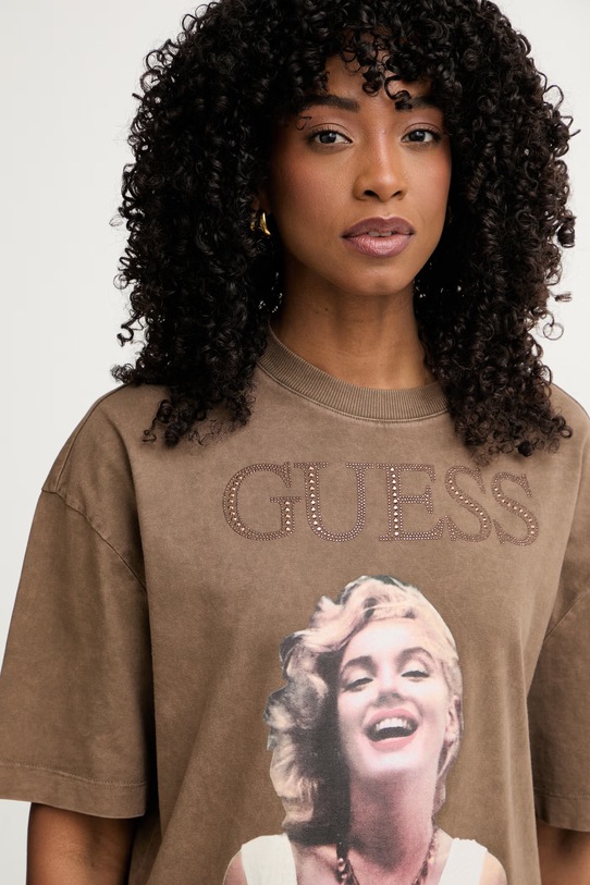 Guess t-shirt oversize damski bawełniany MARILYN MONROE brązowy W6BI52.K6659
