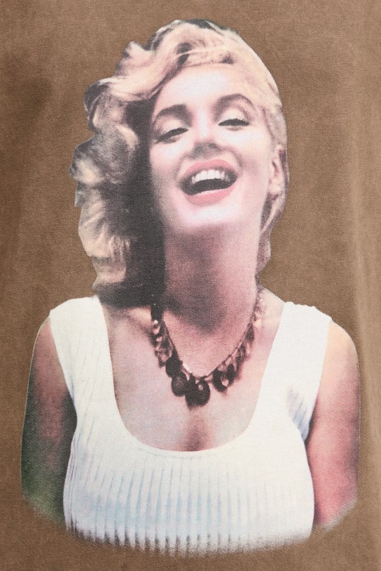 Guess t-shirt oversize damski bawełniany MARILYN MONROE W6BI52.K6659 brązowy