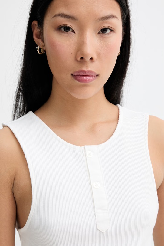 G-Star top damski bawełniany z elastanem Slim henley tank beżowy D28740.E487