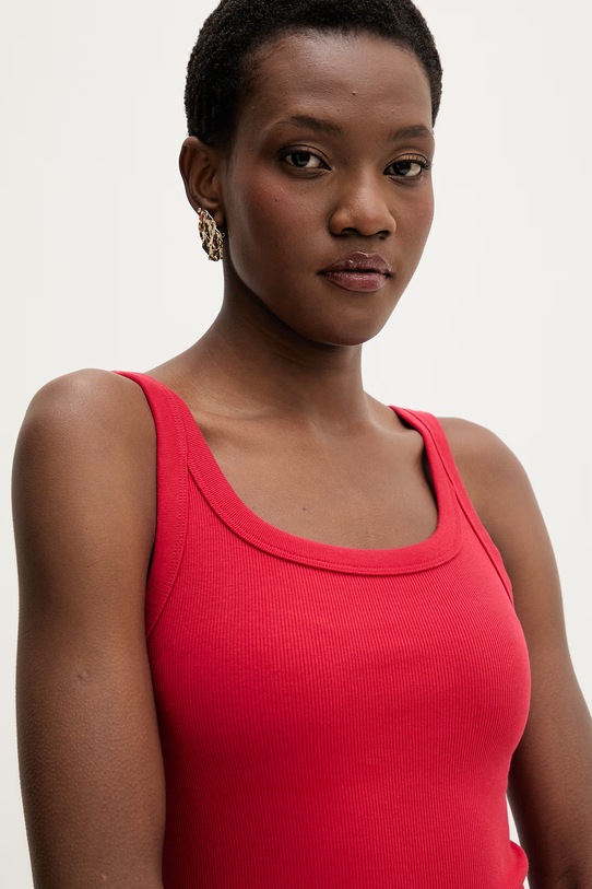 Levi's top damski ESSENTIAL RIBBED TANK czerwony 005IN
