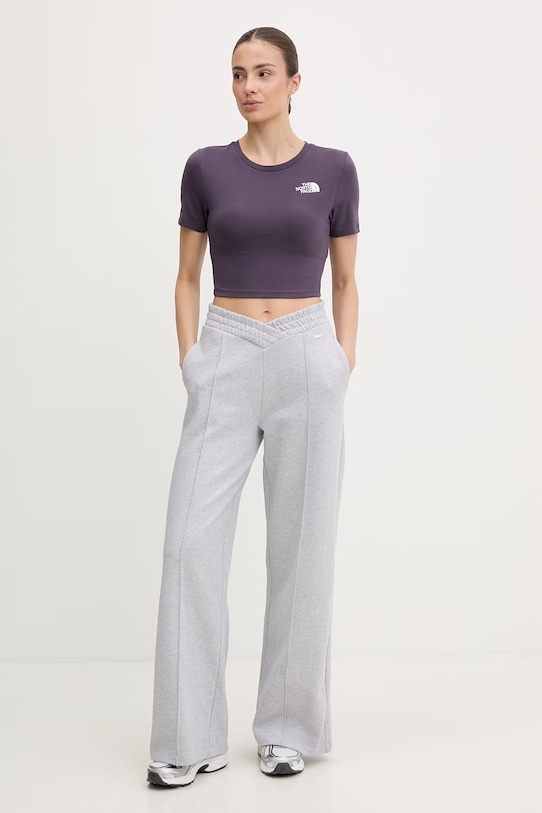 The North Face crop top damski bawełniany z elastanem NF0A55AOG5O1 fioletowy SS26
