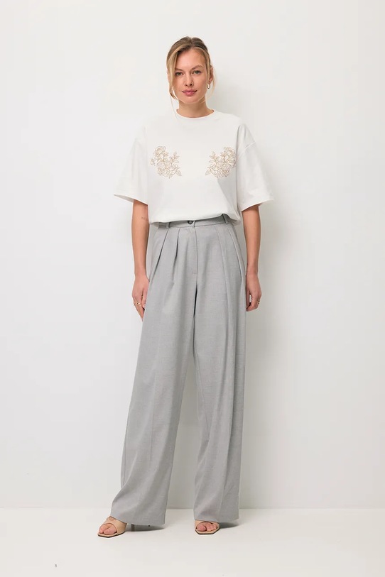 Bizuu t-shirt FANYA FANYA.KREMOWY biały SS26