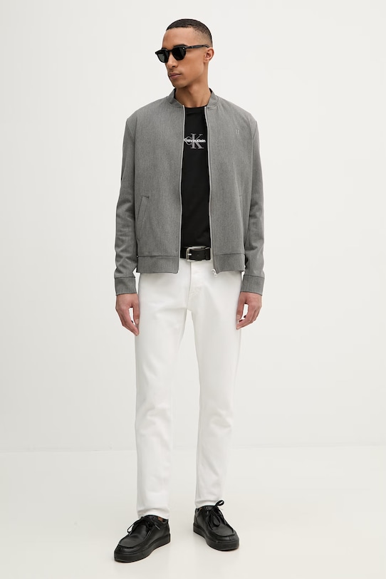 Calvin Klein Jeans tričko pánske bavlnené LV04RB866G čierna SS26