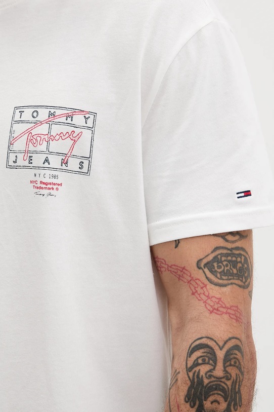 Tommy Jeans t-shirt bawełniany DM0DM22319 biały